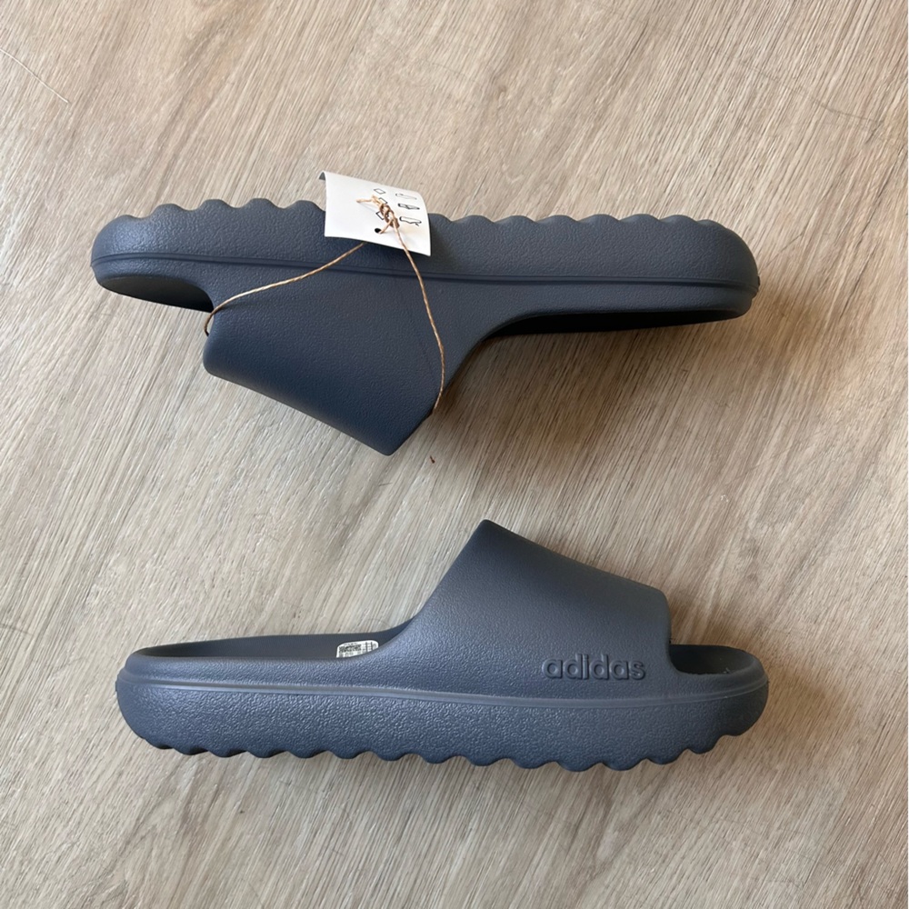 Adidas Lumia Slide ‘Ónix’ JQ0791 New
